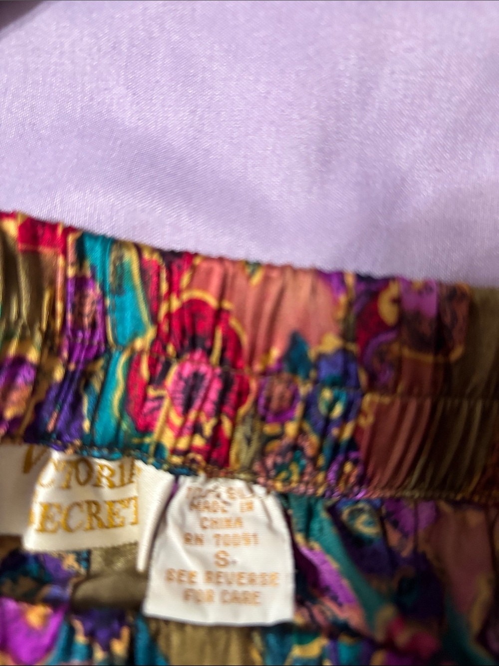 Silk lounging shorts - Picture 5 of 5